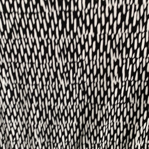 Wrap style dress - Picture 5 of 9